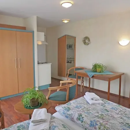 아파트 Kyp Yachthafen Residenz.8